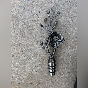 Michael Aram bottle topper hand crafted new in box